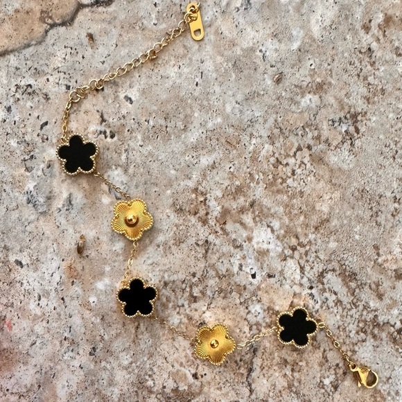 Gold-Toned Stainless Steel Black & Gold Flower Motif Bracelet - Picture 1 of 3